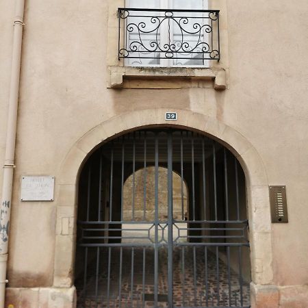 Studio En Duplex Dans Un Hotel Particulier Caen Exterior photo