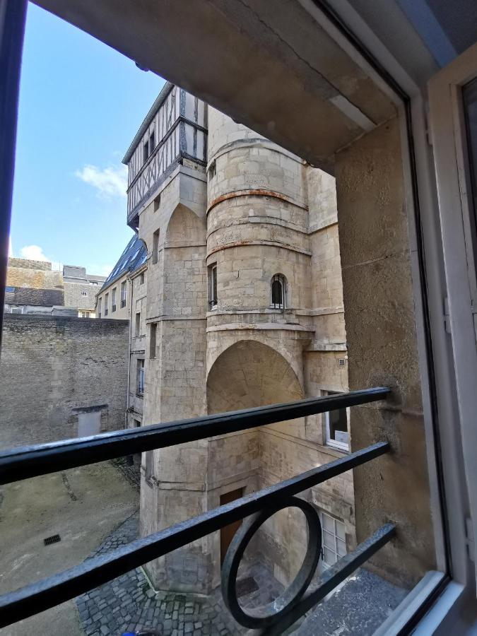 Studio En Duplex Dans Un Hotel Particulier Caen Exterior photo