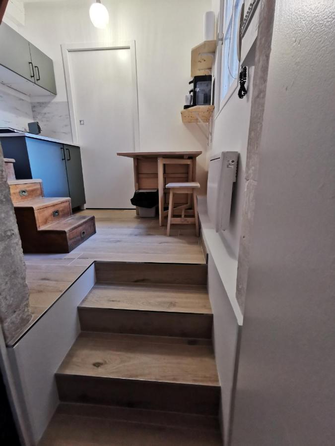 Studio En Duplex Dans Un Hotel Particulier Caen Exterior photo
